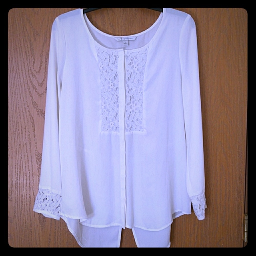 White Long Sleeved Floral Laced Blouse